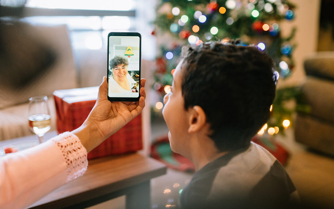 Remote Holiday Activities for Seniors and Loved Ones